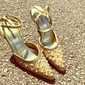 La pearl pattern pump